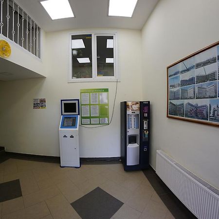 54A Tselinogradskaia Str At Alekseevka Underground Charkiw Exterior foto