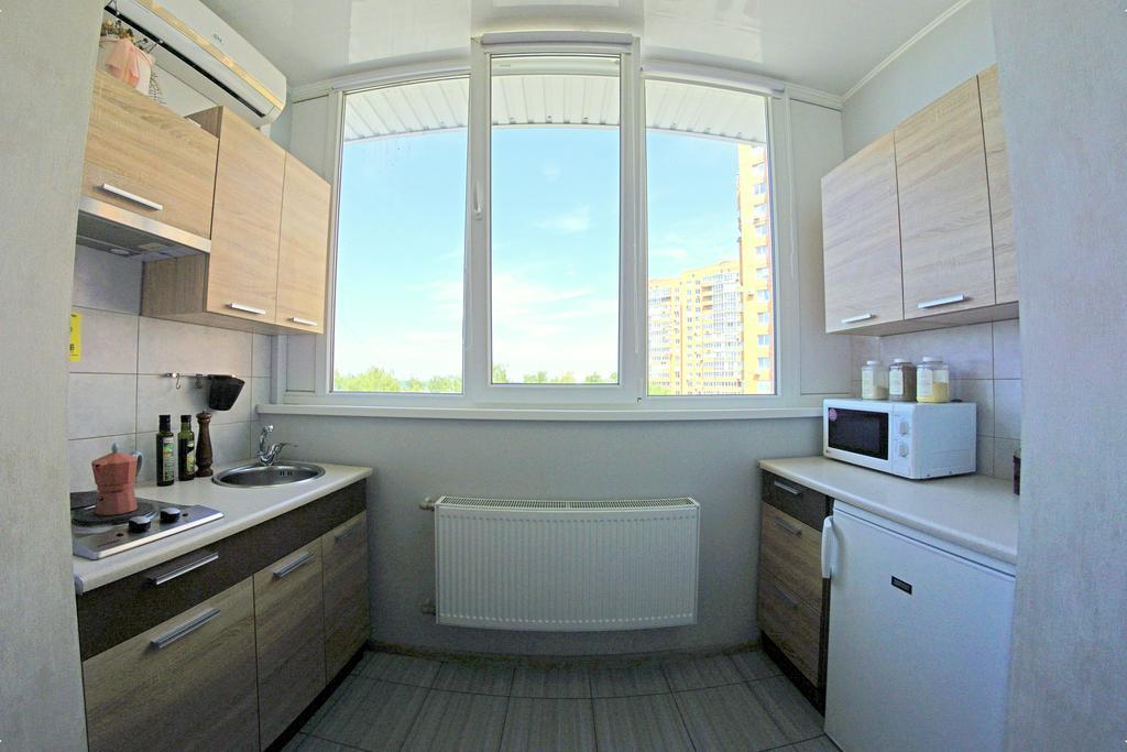 54A Tselinogradskaia Str At Alekseevka Underground Charkiw Exterior foto