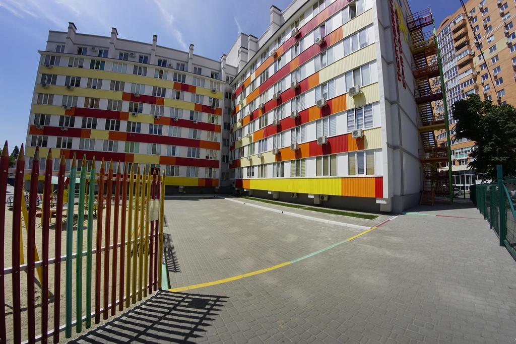 54A Tselinogradskaia Str At Alekseevka Underground Charkiw Exterior foto
